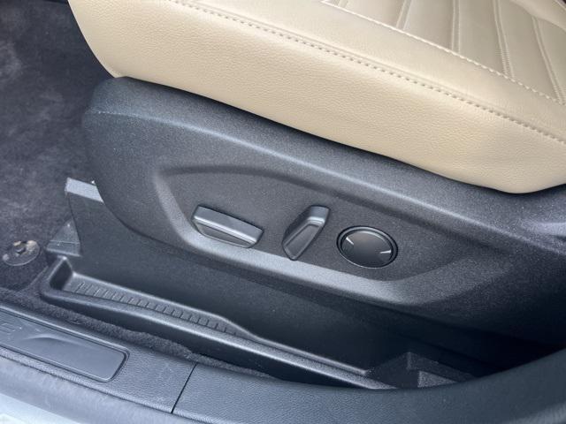 used 2023 Ford Edge car, priced at $27,999
