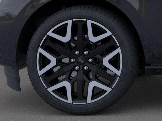new 2025 Ford Expedition Max car, priced at $87,722