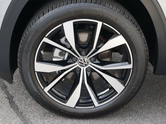 used 2025 Volkswagen Atlas Cross Sport car, priced at $41,790