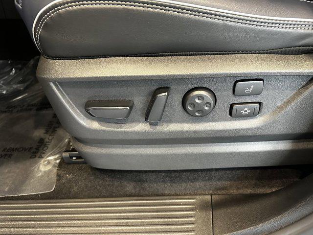 new 2026 INFINITI QX80 car, priced at $106,320