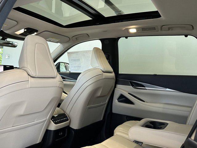 new 2025 INFINITI QX60 car, priced at $61,080