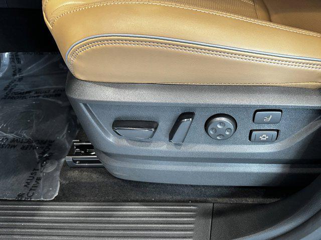 new 2025 INFINITI QX80 car, priced at $105,840