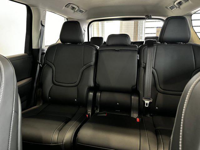 new 2025 INFINITI QX80 car, priced at $87,545