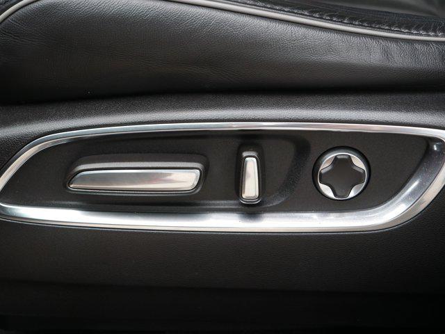 used 2020 Acura MDX car, priced at $31,390