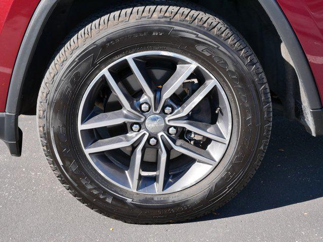 used 2018 Jeep Grand Cherokee car, priced at $14,990