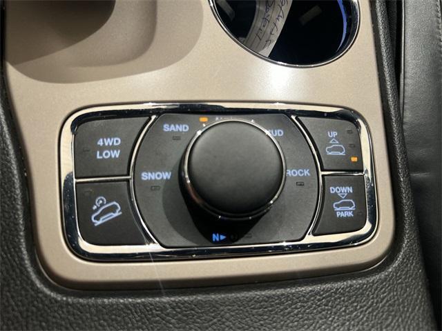 used 2015 Jeep Grand Cherokee car, priced at $18,890