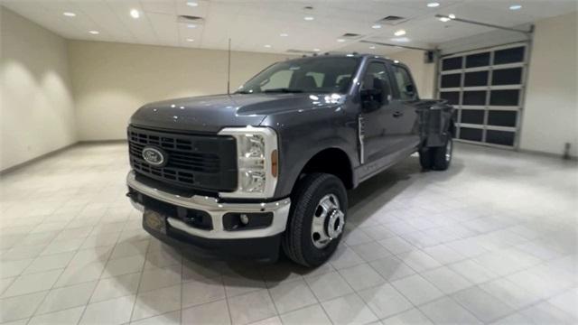 new 2024 Ford F-350 car, priced at $66,450