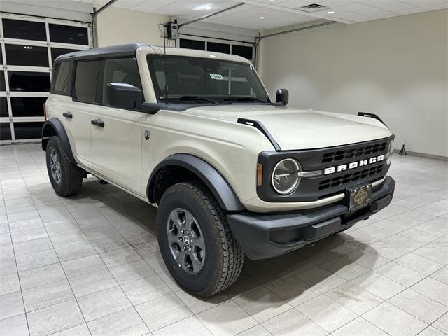 new 2025 Ford Bronco car, priced at $47,140
