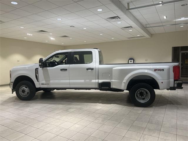 new 2024 Ford F-350 car, priced at $65,675