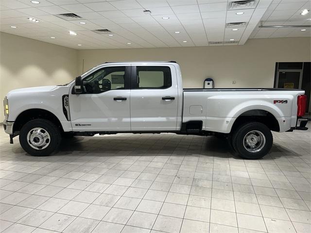 new 2024 Ford F-350 car, priced at $65,450