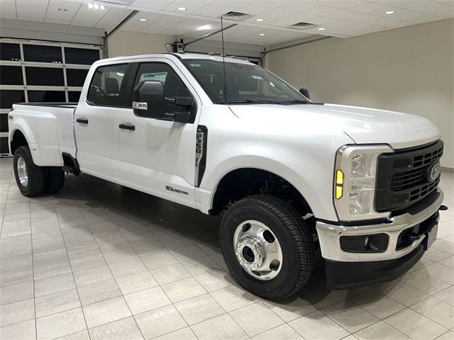 new 2024 Ford F-350 car, priced at $65,450