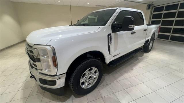 new 2025 Ford F-250 car, priced at $70,820