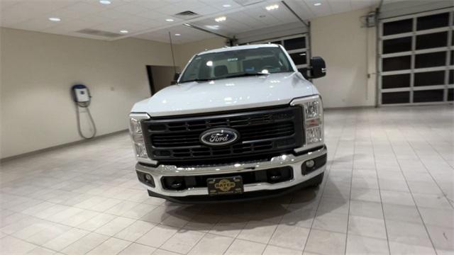 new 2024 Ford F-350 car, priced at $47,910