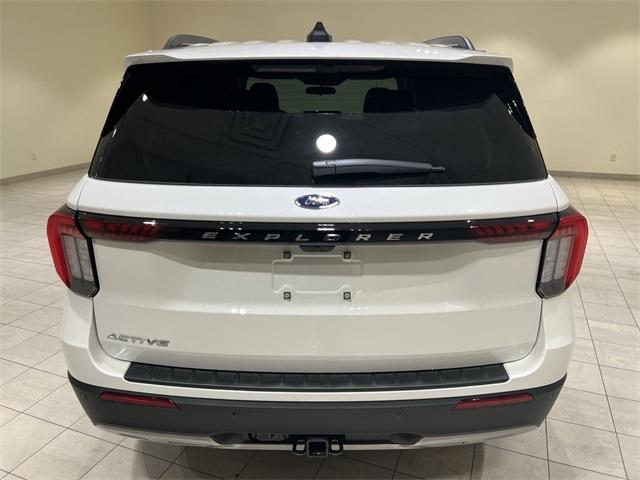 new 2025 Ford Explorer car, priced at $40,828