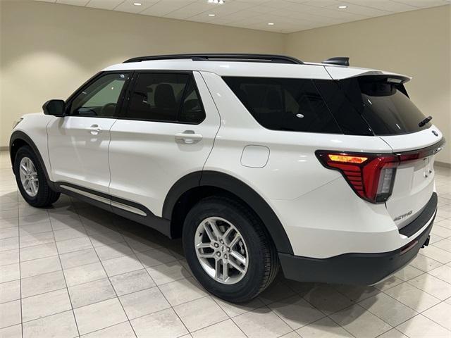 new 2025 Ford Explorer car, priced at $40,828