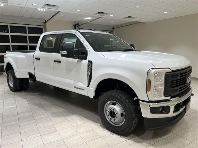 new 2024 Ford F-350 car, priced at $65,675