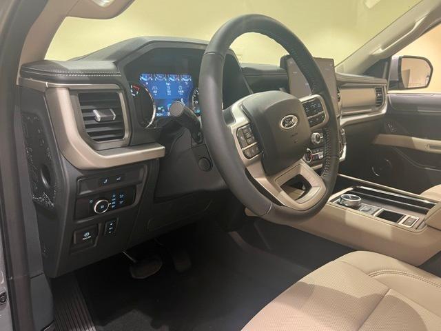 new 2024 Ford Expedition car, priced at $59,570