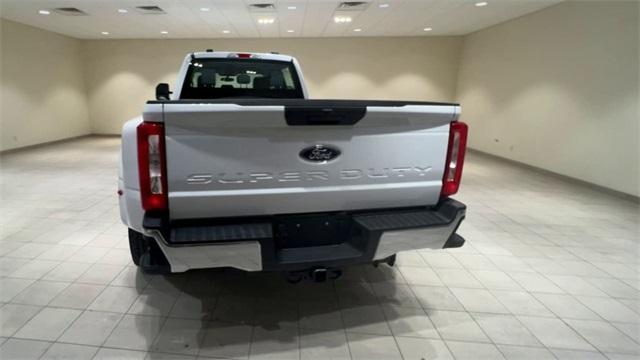 new 2025 Ford F-350 car, priced at $68,940