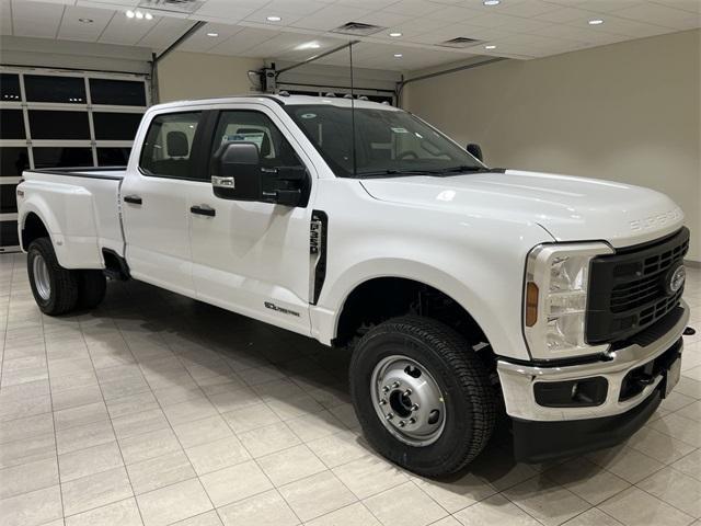 new 2025 Ford F-350 car, priced at $68,940