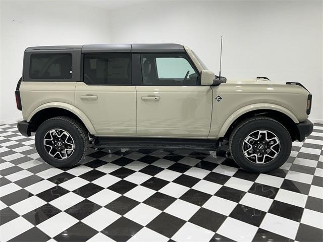 new 2025 Ford Bronco car, priced at $48,354