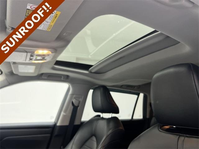 used 2022 Toyota Highlander car, priced at $30,590