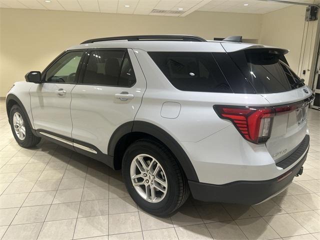 new 2025 Ford Explorer car, priced at $41,081