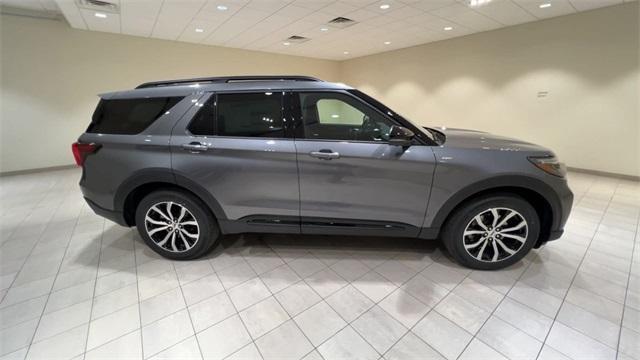 new 2025 Ford Explorer car, priced at $42,492