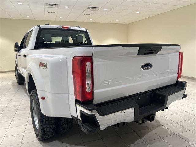 new 2025 Ford F-350 car, priced at $68,075