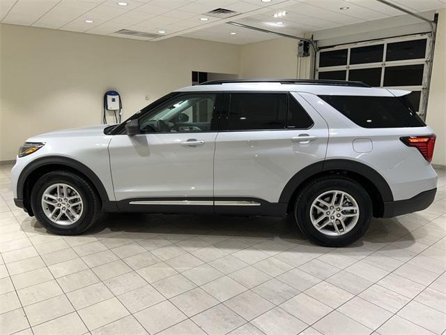 new 2025 Ford Explorer car, priced at $37,923