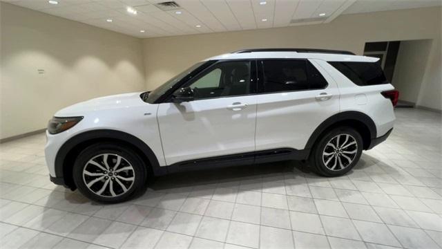 new 2025 Ford Explorer car, priced at $48,845