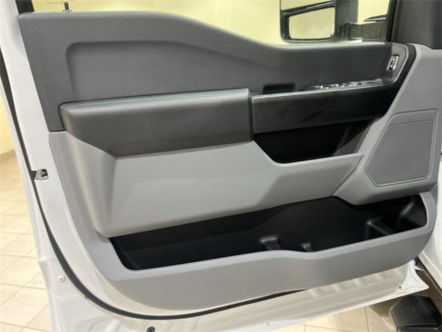new 2025 Ford F-250 car, priced at $61,346