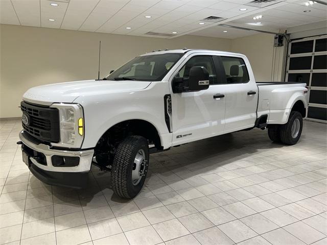 new 2024 Ford F-350 car, priced at $65,046