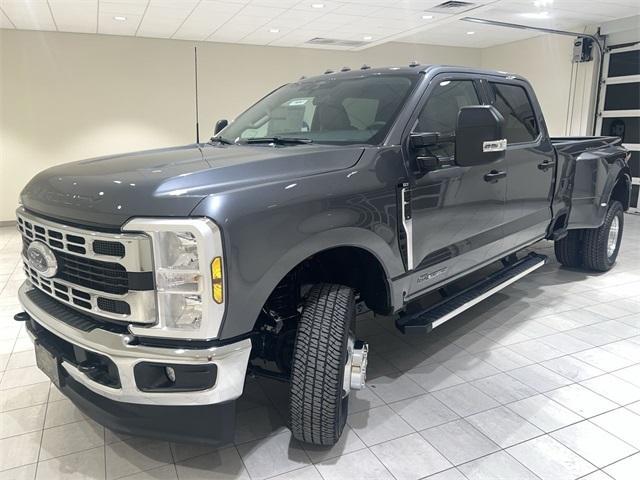 new 2025 Ford F-350 car, priced at $74,720