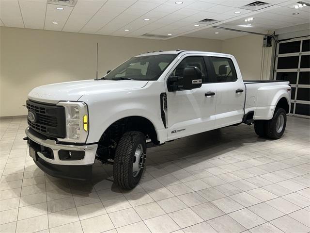 new 2024 Ford F-350 car, priced at $65,675