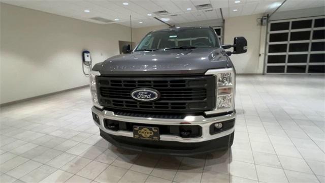 new 2024 Ford F-350 car, priced at $52,305