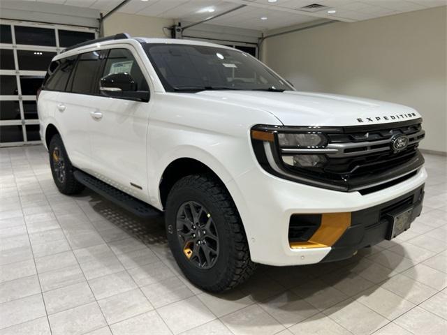 new 2025 Ford Expedition car, priced at $84,540
