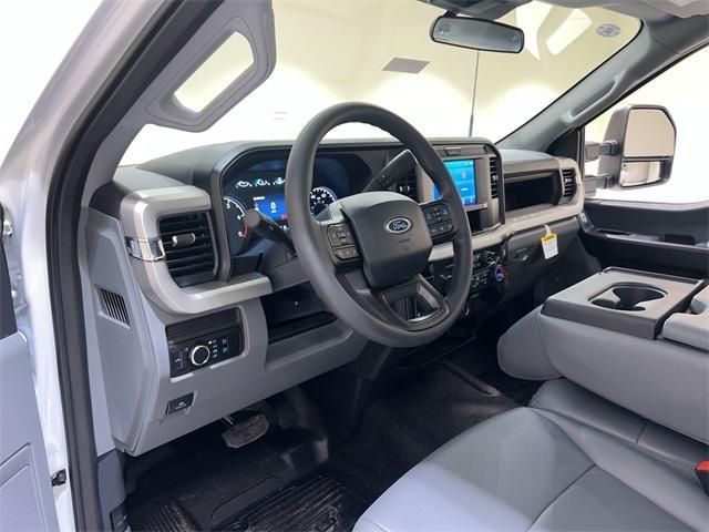 new 2025 Ford F-250 car, priced at $61,300