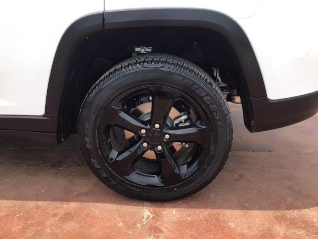 new 2025 Jeep Grand Cherokee car, priced at $45,780