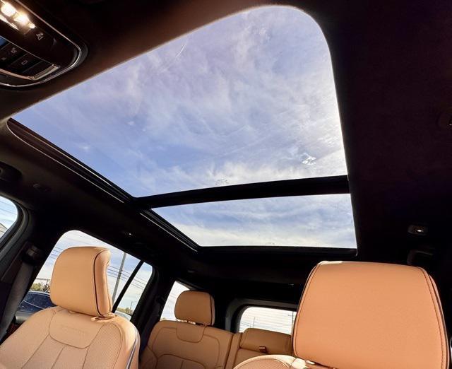 new 2025 Jeep Grand Cherokee car, priced at $64,750