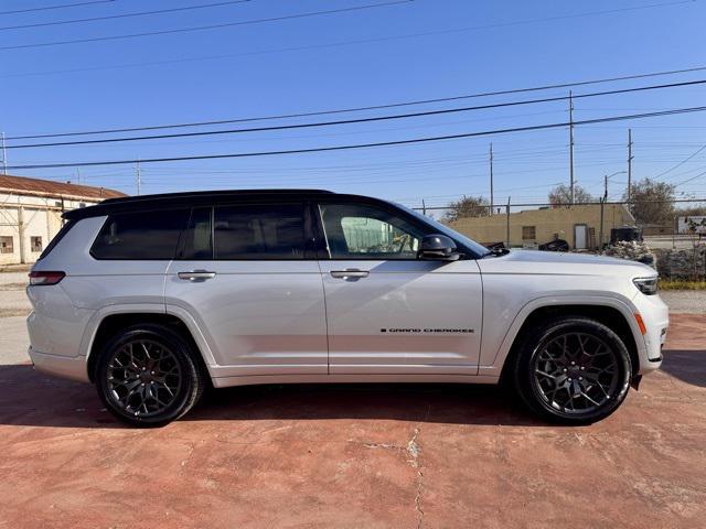 new 2025 Jeep Grand Cherokee L car