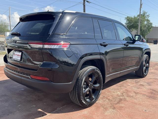 new 2025 Jeep Grand Cherokee car, priced at $42,043
