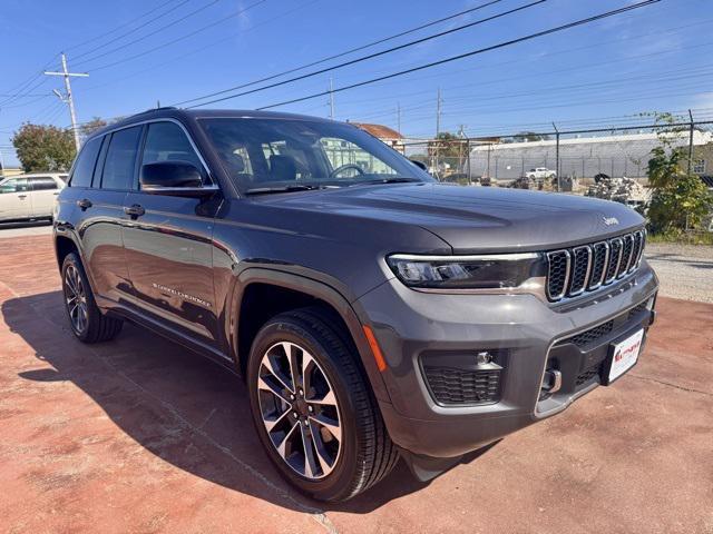 new 2025 Jeep Grand Cherokee car, priced at $60,750