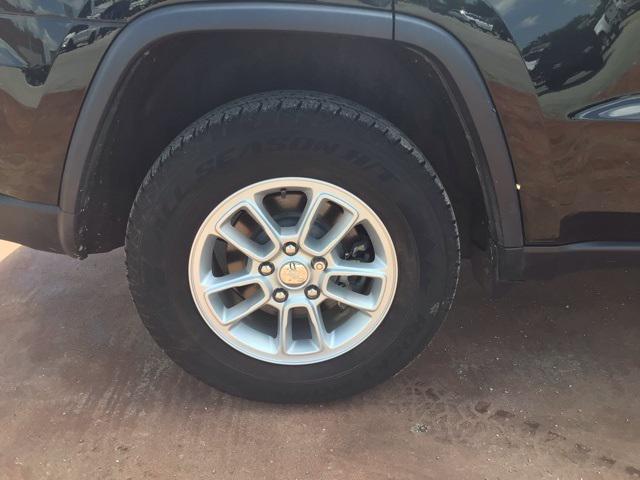 used 2020 Jeep Grand Cherokee car, priced at $22,000