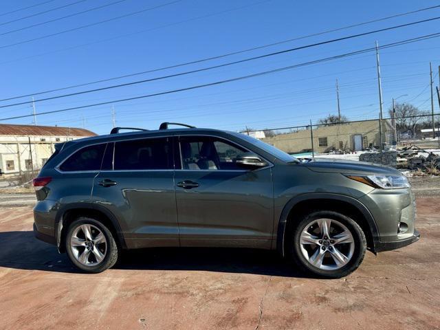 used 2018 Toyota Highlander car, priced at $23,000