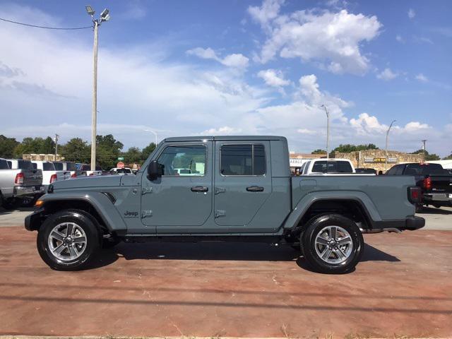 new 2024 Jeep Gladiator car, priced at $53,985