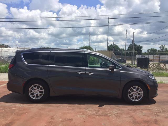 used 2021 Chrysler Pacifica car, priced at $20,000