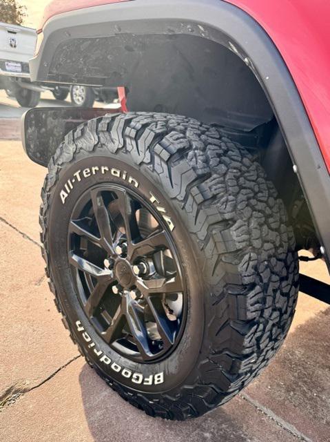 used 2022 Jeep Gladiator car, priced at $37,000