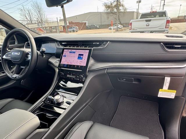 new 2025 Jeep Grand Cherokee car, priced at $62,750