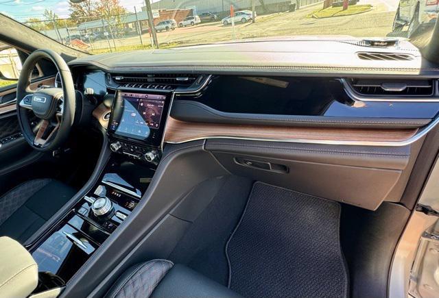 new 2025 Jeep Grand Cherokee car, priced at $62,750