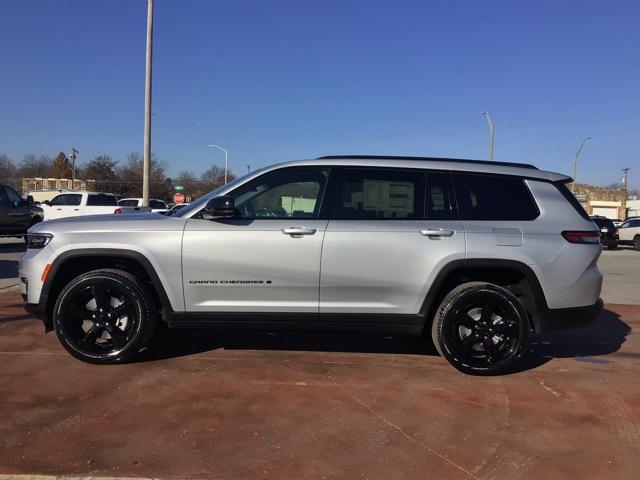 new 2025 Jeep Grand Cherokee L car, priced at $48,975